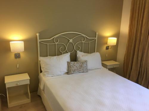 Hostal Piccolo Mondo Hotel