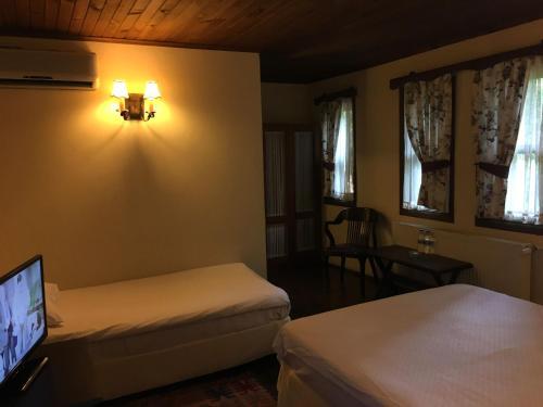 Hostal Piccolo Mondo Hotel
