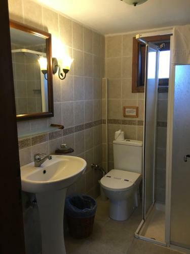 Hostal Piccolo Mondo Hotel