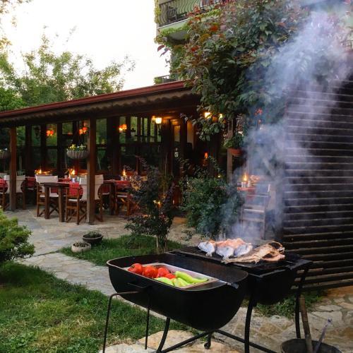 Hostal Piccolo Mondo Hotel