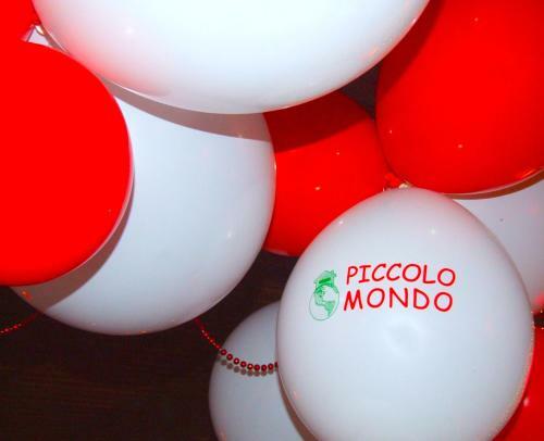 Hostal Piccolo Mondo Hotel