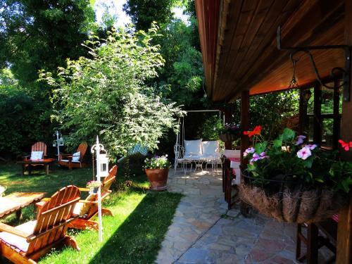 Hostal Piccolo Mondo Hotel