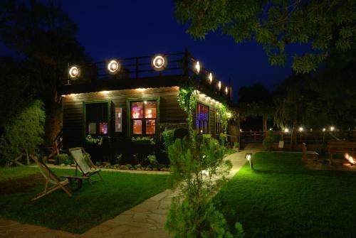 Hostal Piccolo Mondo Hotel