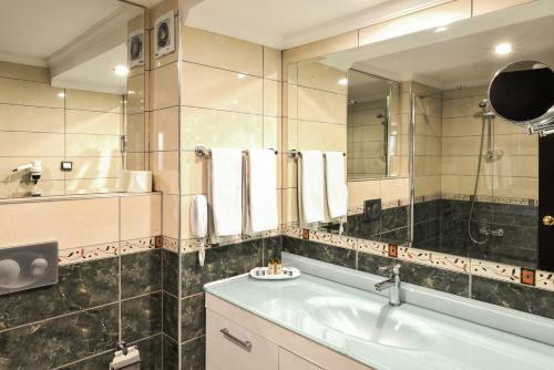Buyuk Anadolu Hotel
