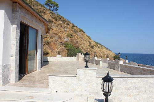 Changa Hotel