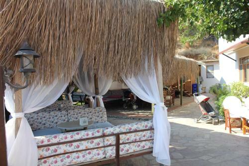 Changa Hotel