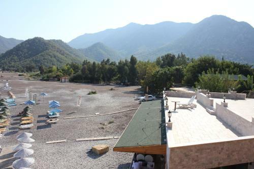 Changa Hotel
