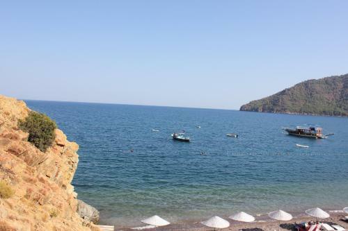 Changa Hotel