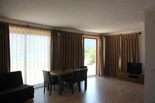 Changa Hotel