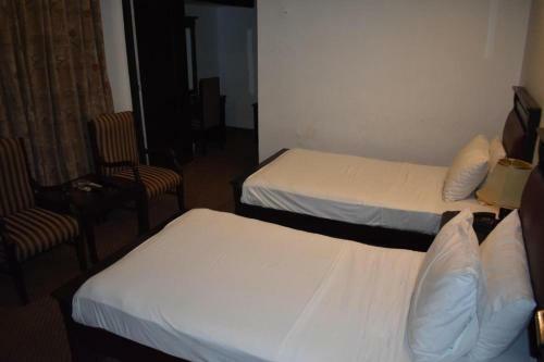 Hostal Elysium 99 Guest House