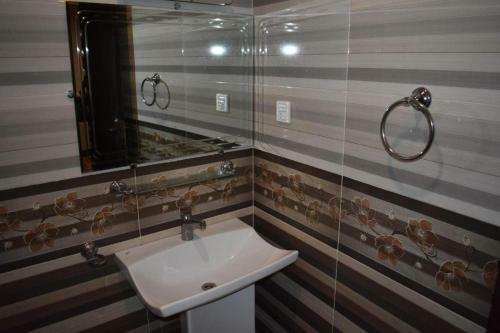 Hostal Elysium 99 Guest House