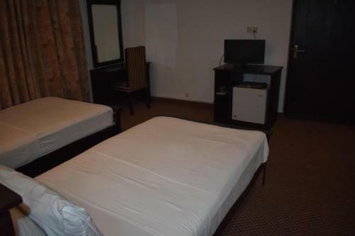 Hostal Elysium 99 Guest House