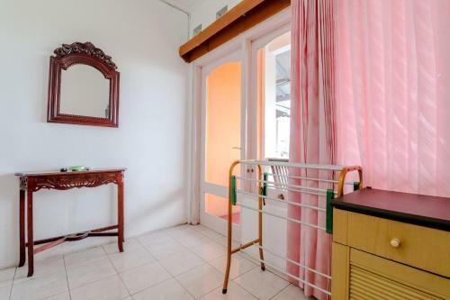 Adinda Beach Hotel And Villa