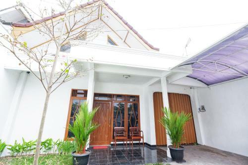 Hostal Andromeda Guest House