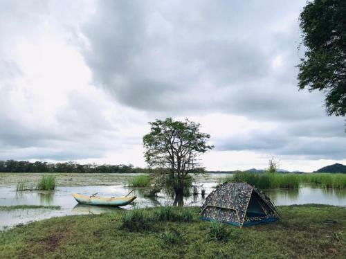 Elephant Lake