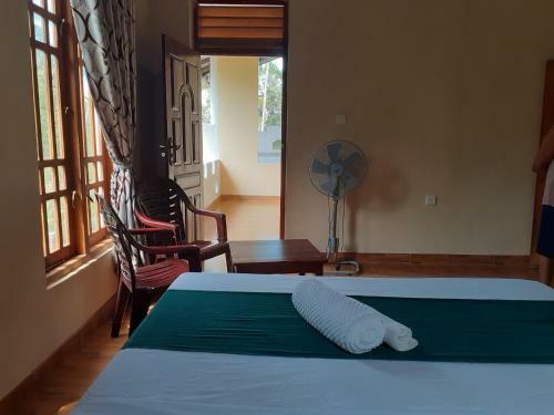 Hostal Royal Views Residence
