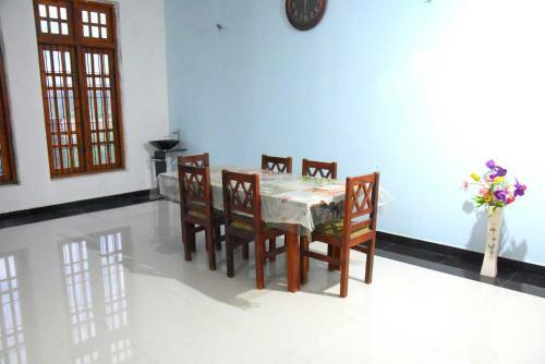 Hostal Royal Views Residence