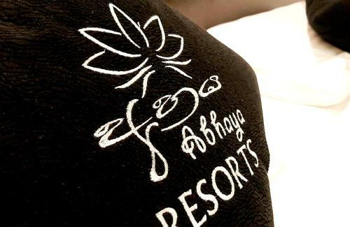 Hostal Abhaya Resorts