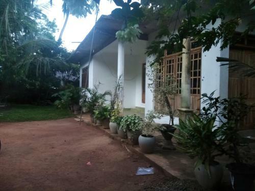 Hostal Nkd Holiday Residence