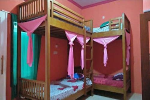 Albergue Karangasem Dormitory
