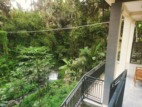 Bed & Breakfast Kelapa Gading Villas