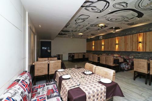 Hotel G C Regency