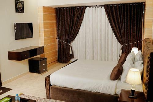 Hotel Diamond Lodge