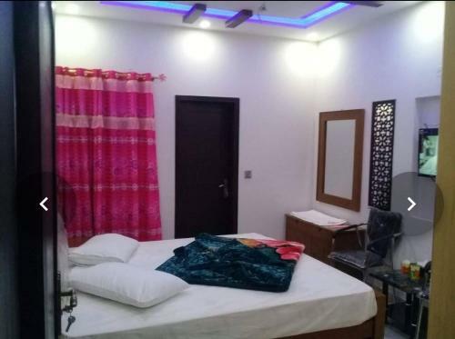 Hostal Maxwell Inn Karachi Guest House