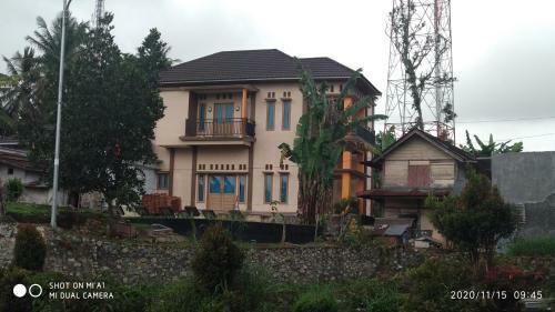Baringin Anam Guest House Syariah
