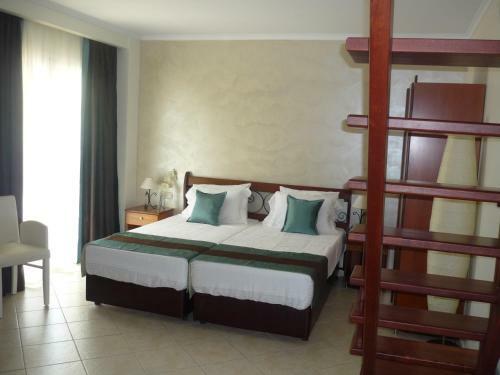 Electra Hotel