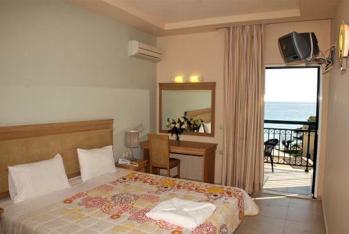 Glyfada Beach Hotel