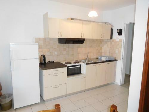 Harbour View (oceanis Apartments)
