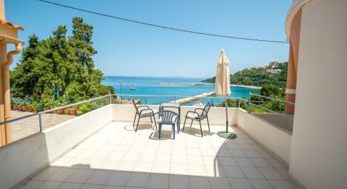 Harbour View (oceanis Apartments)
