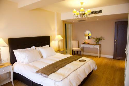 Hotel Mir