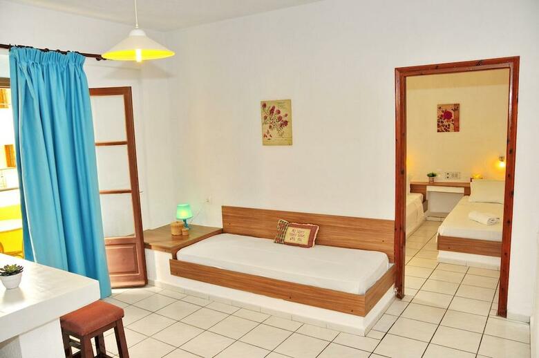 Cleopatra Apartments
