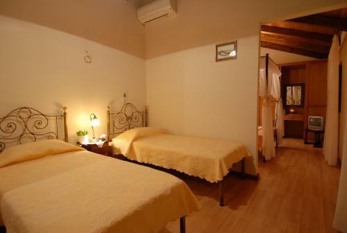 Hostal Anatoli Labreon