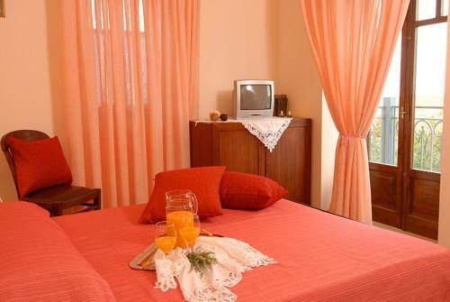 Hostal Anatoli Labreon