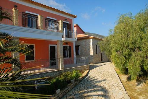 Hostal Anatoli Labreon