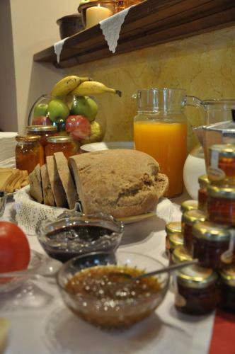Hostal Anatoli Labreon