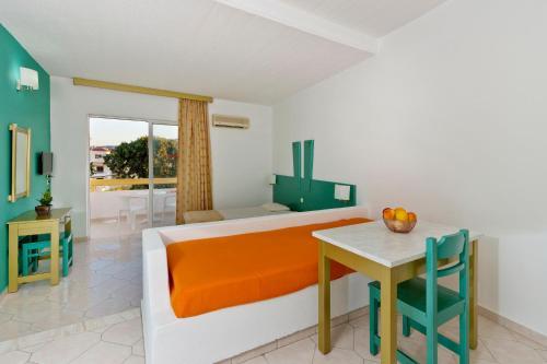 Aparthotel Trianta Hotel Apartments