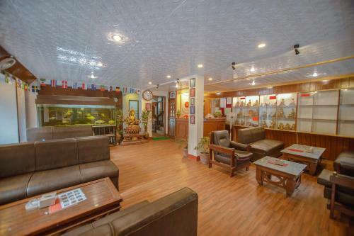 Hotel Triratna
