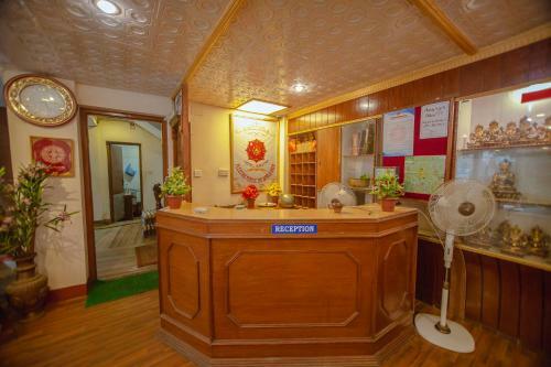 Hotel Triratna