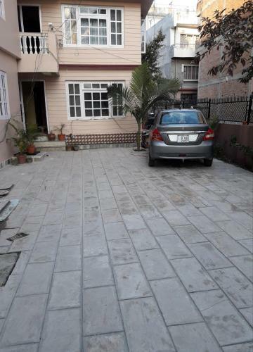 One Bhk Suit AC Apartment Gr Floor Without Balcony