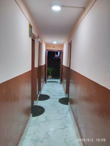 Hostal Nirvaan Guest House