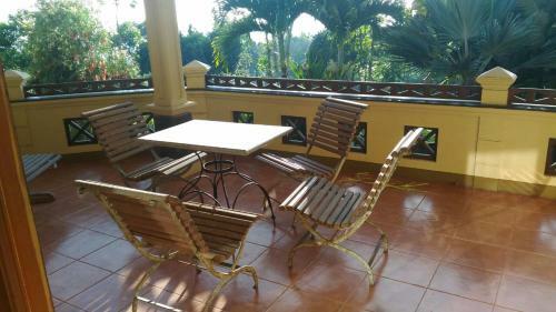 Villa Batu Malang Swimming Pool