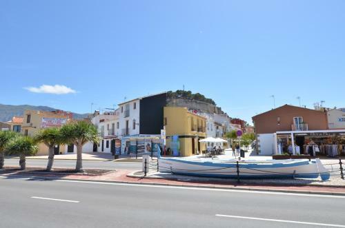 The Green Townhouse In Denia Centre