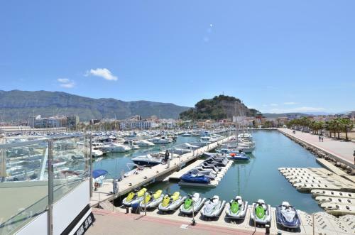 The Green Townhouse In Denia Centre