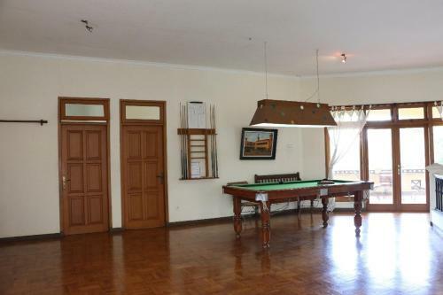 Villa Batu Pandermanhill 4br+swimming Pool