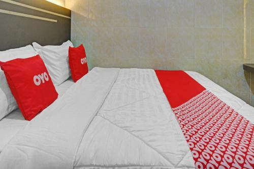 Hotel Oyo 90737 Losmen Aini Syariah