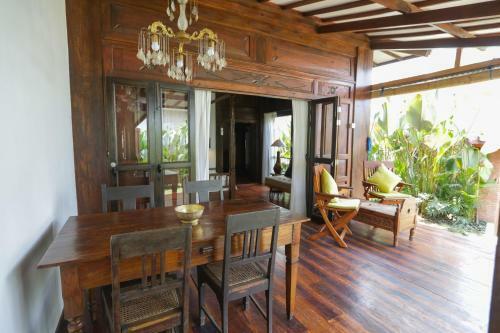 Villa Cabin 2